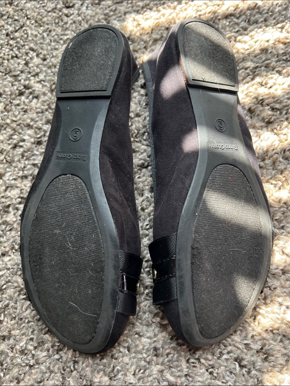 Faded Glory Black Ruffle Ballet Flats with Buckle & Studs - Picture 2 of 3